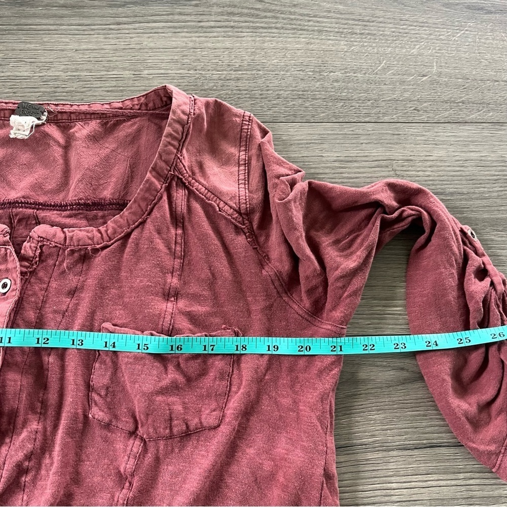 Free People Stargazer Henley Faded Red Boho 3/4 Sleeve Roll Tab Size XS - Picture 5 of 8